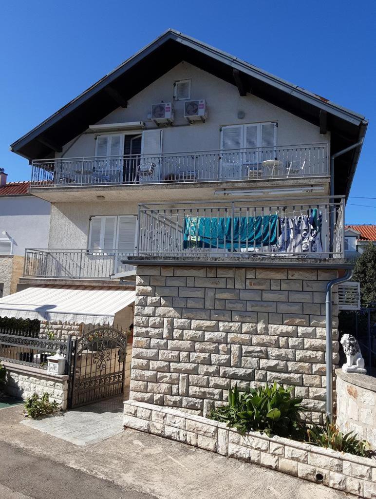 Primasrima Apartments Vodice Exterior photo